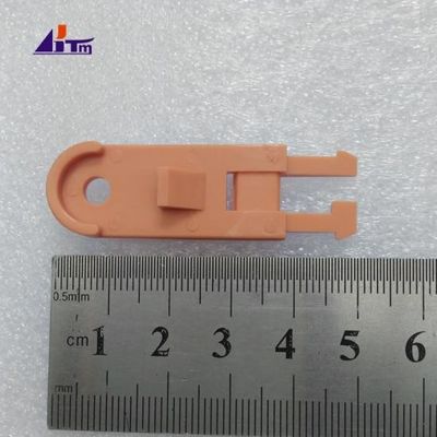 أجزاء القطع الاحتياطية من أجهزة الصراف الآلي NCR Slide Snap Latch Orange 009-0023328