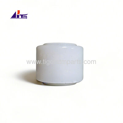 بكرة نقل بلاستيكية سفلية NCR SDM2 بيضاء 484-0106810-31-05